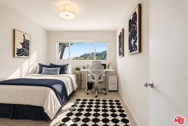 2657 Zorada Drive, Los Angeles, California 90046