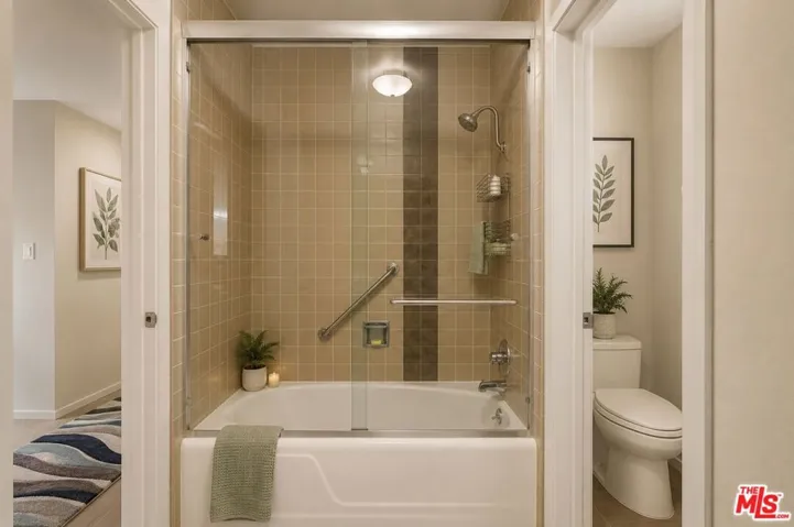 2657 Zorada Drive, Los Angeles, California 90046