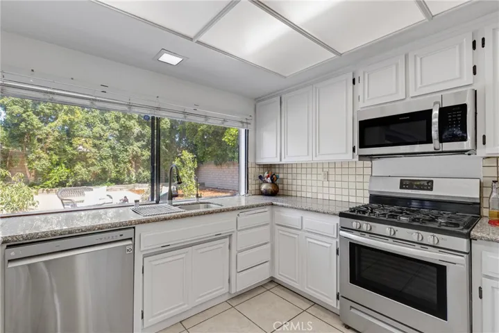 10628 Alabama Avenue, Chatsworth, California 91311