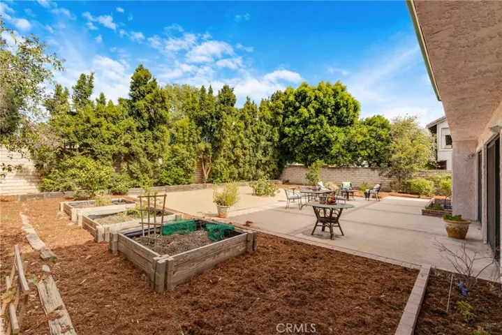 10628 Alabama Avenue, Chatsworth, California 91311