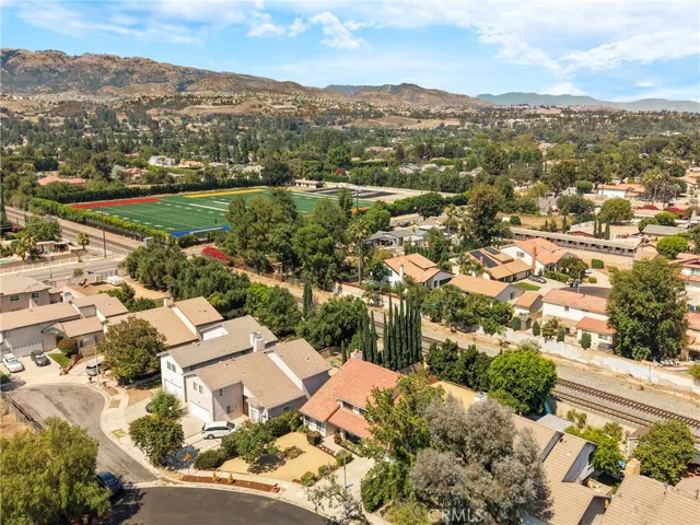 10628 Alabama Avenue, Chatsworth, California 91311
