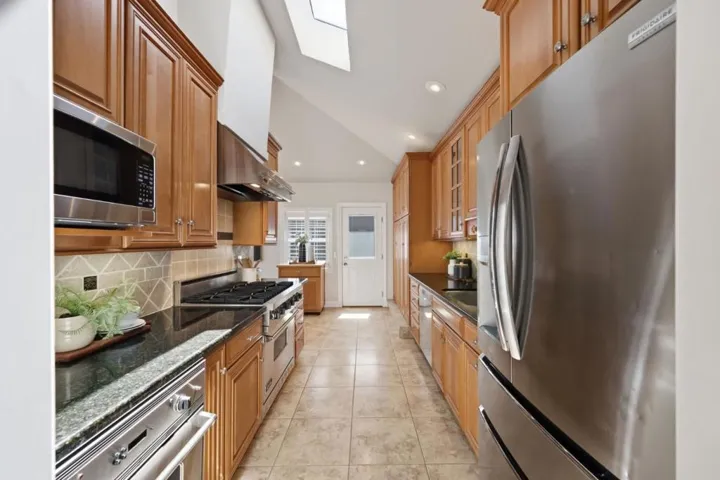 512 Lakemead Way, Redwood City, California 94062