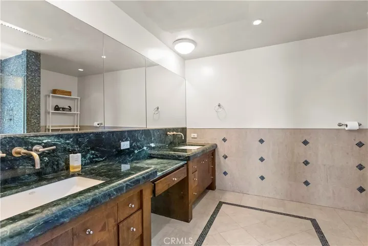 3441 White Rose, Los Angeles, California 91436