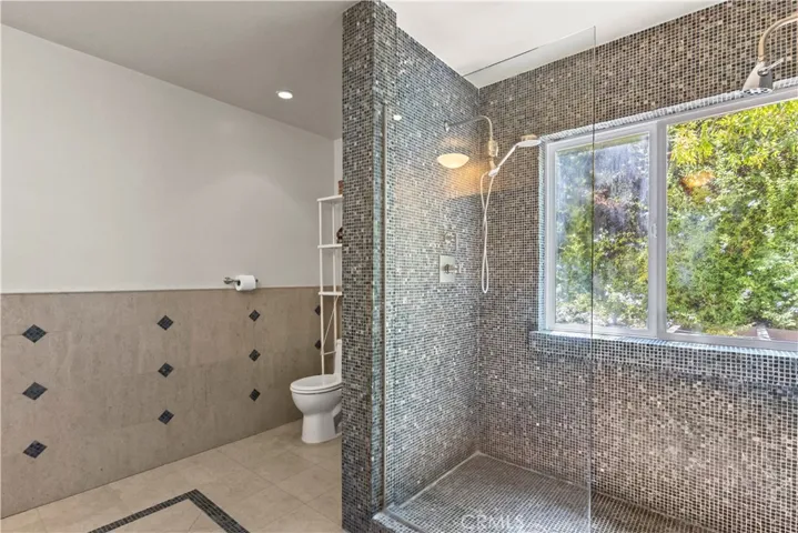 3441 White Rose, Los Angeles, California 91436