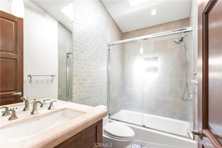 3441 White Rose, Los Angeles, California 91436