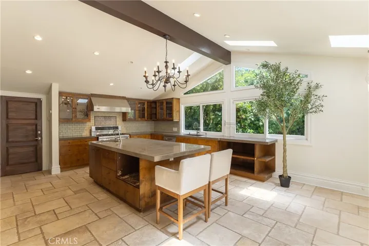 3441 White Rose, Los Angeles, California 91436
