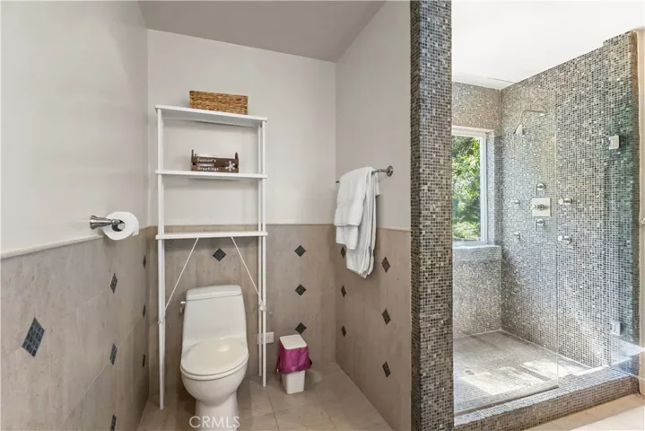3441 White Rose, Los Angeles, California 91436