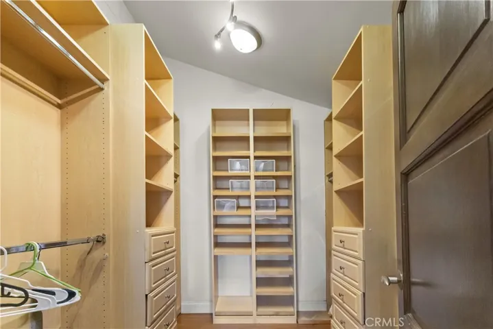 3441 White Rose, Los Angeles, California 91436