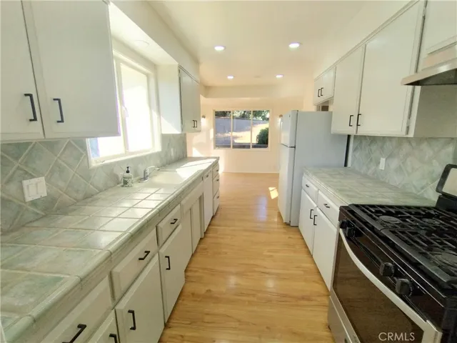 374 Grand, Monrovia, California 91016