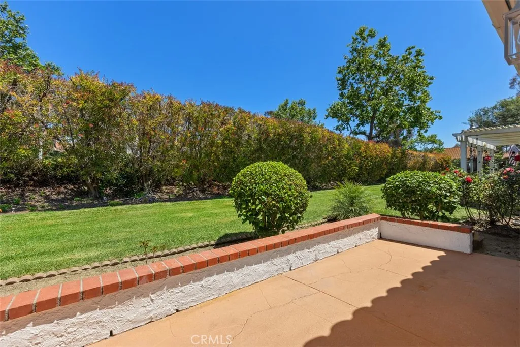 Lovely back patio with lots of space