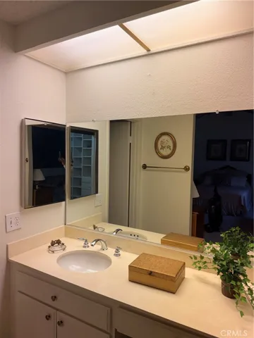 933 Creekside Dr. 126, Fullerton, California 92833