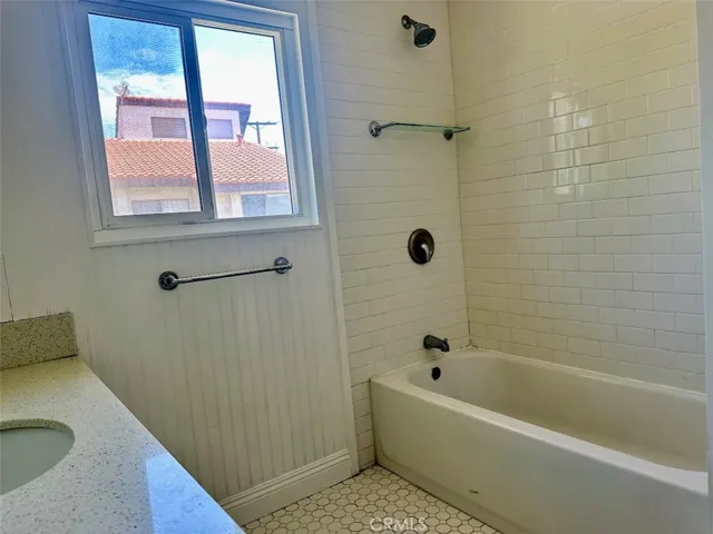 5593 Pioneer Boulevard 1, Whittier, California 90601
