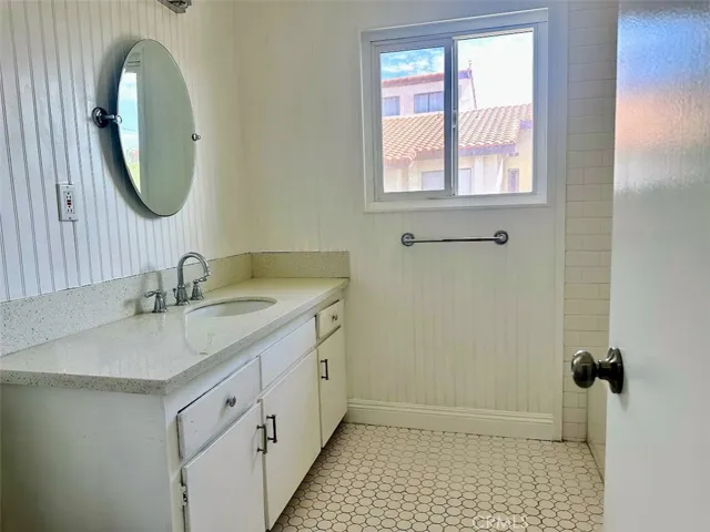 5593 Pioneer Boulevard 1, Whittier, California 90601