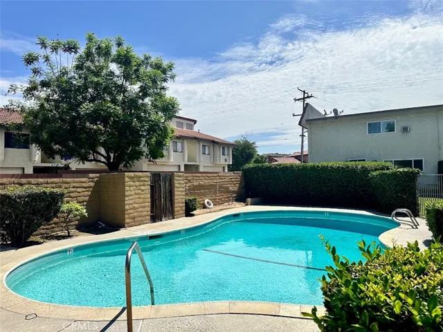 5593 Pioneer Boulevard 1, Whittier, California 90601