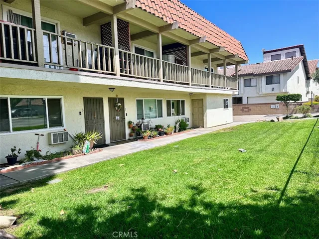 5593 Pioneer Boulevard 1, Whittier, California 90601