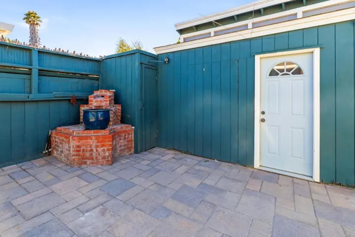 840 Capistrano Drive, Salinas, California 93901