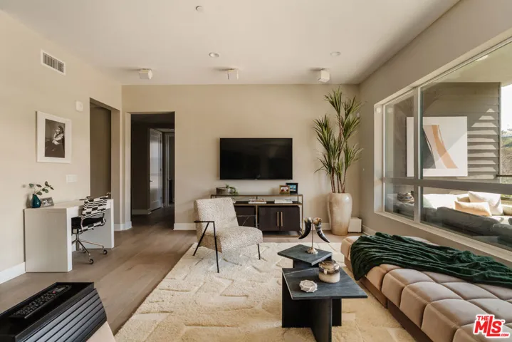 12765 Bluff Creek Drive 1, Los Angeles, California 90094