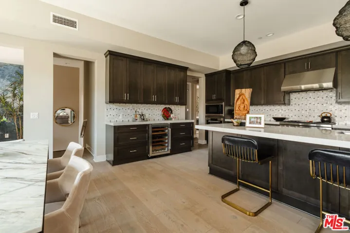 12765 Bluff Creek Drive 1, Los Angeles, California 90094