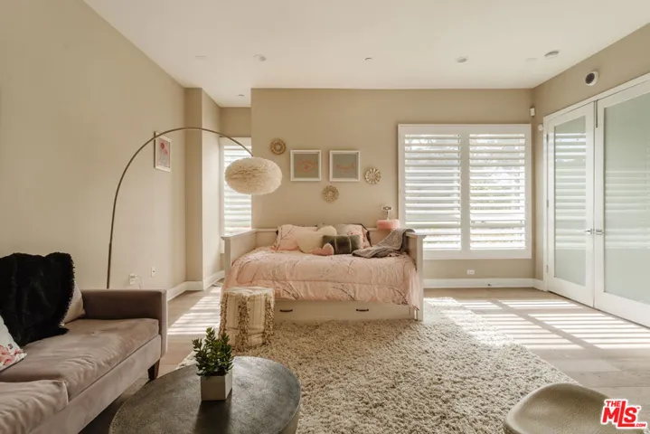 12765 Bluff Creek Drive 1, Los Angeles, California 90094
