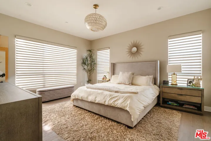 12765 Bluff Creek Drive 1, Los Angeles, California 90094