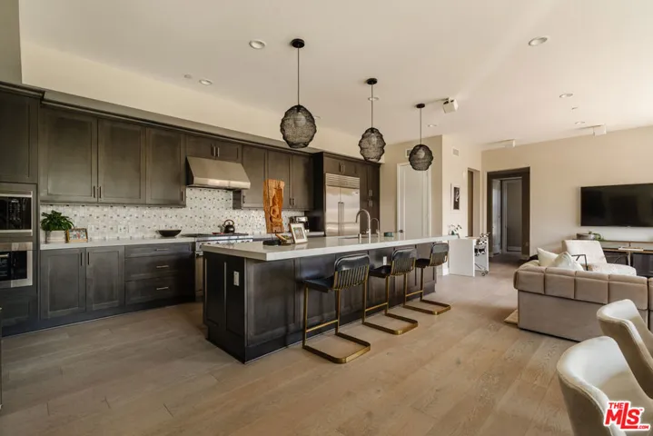 12765 Bluff Creek Drive 1, Los Angeles, California 90094