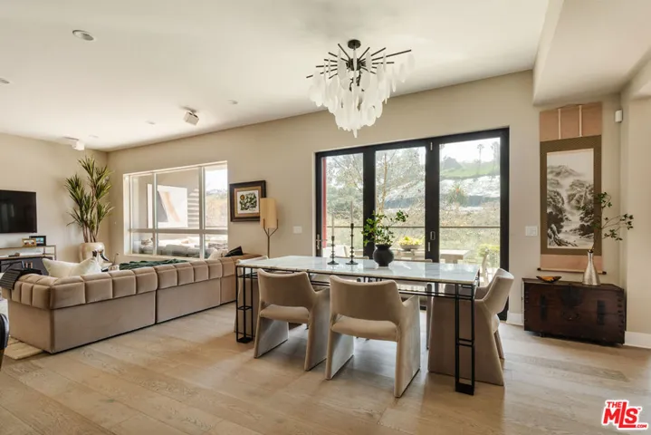 12765 Bluff Creek Drive 1, Los Angeles, California 90094