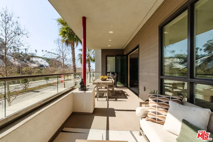 12765 Bluff Creek Drive 1, Los Angeles, California 90094