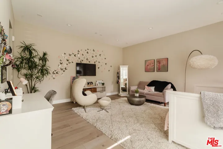 12765 Bluff Creek Drive 1, Los Angeles, California 90094