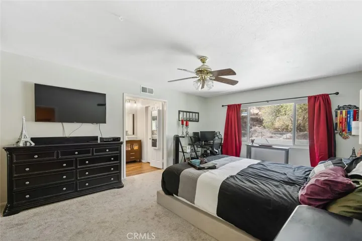 20906 Susan Carole Drive, Saugus, California 91350
