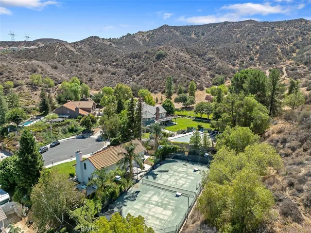 20906 Susan Carole Drive, Saugus, California 91350