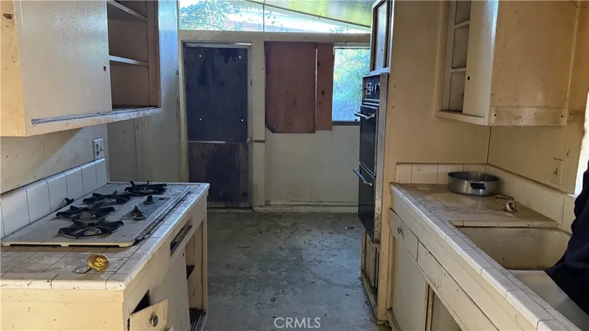6240 Obispo, Long Beach, California 90805