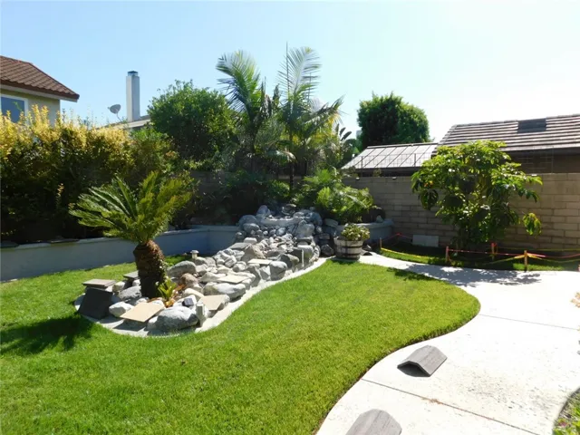 8312 Kingsdale, Huntington Beach, California 92646