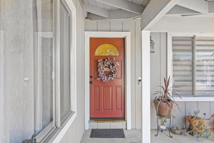 930 Apple Court, Hollister, California 95023