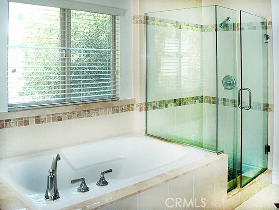 10640 Woodbridge Street 107, Toluca Lake, California 91602