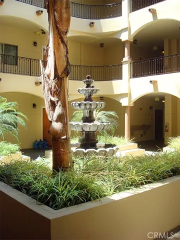 10640 Woodbridge Street 107, Toluca Lake, California 91602