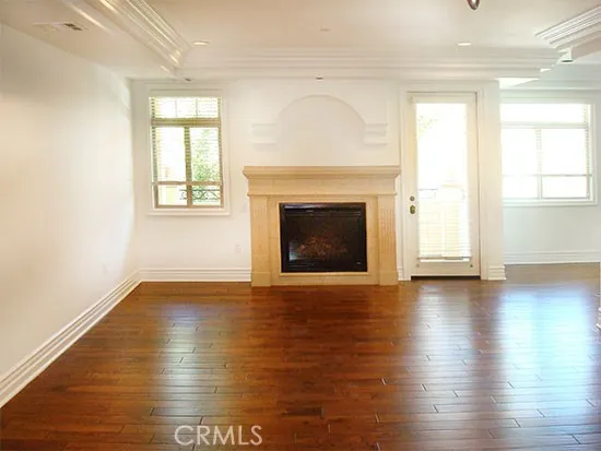 10640 Woodbridge Street 107, Toluca Lake, California 91602