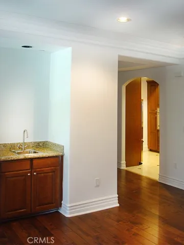 10640 Woodbridge Street 107, Toluca Lake, California 91602