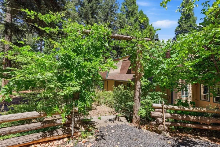 5937 Fern Glenn Way, Magalia, California 95954