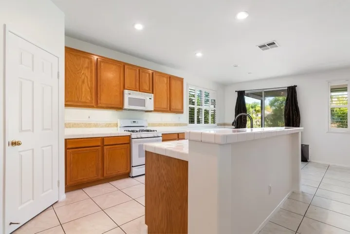 36912 Rancho Kiel Road, Winchester, California 92596