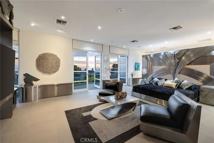 811 John, Manhattan Beach, California 90266