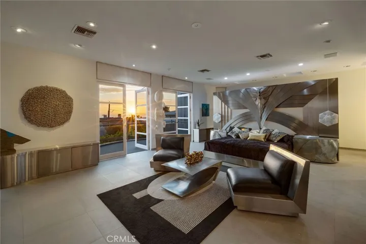 811 John, Manhattan Beach, California 90266