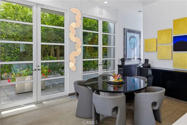 811 John, Manhattan Beach, California 90266