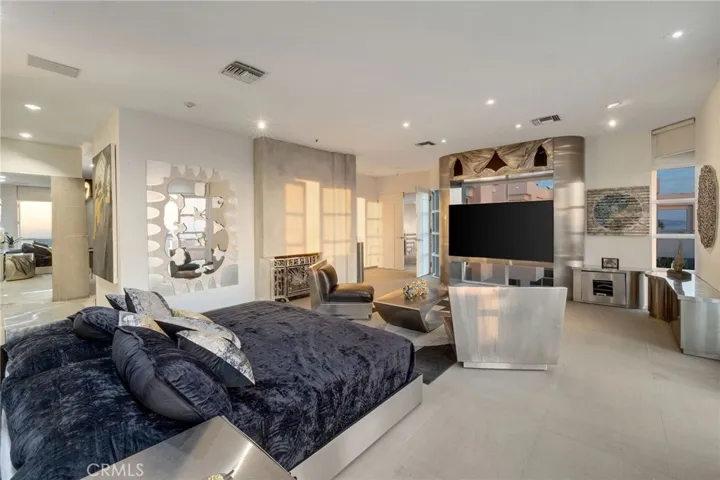 811 John, Manhattan Beach, California 90266