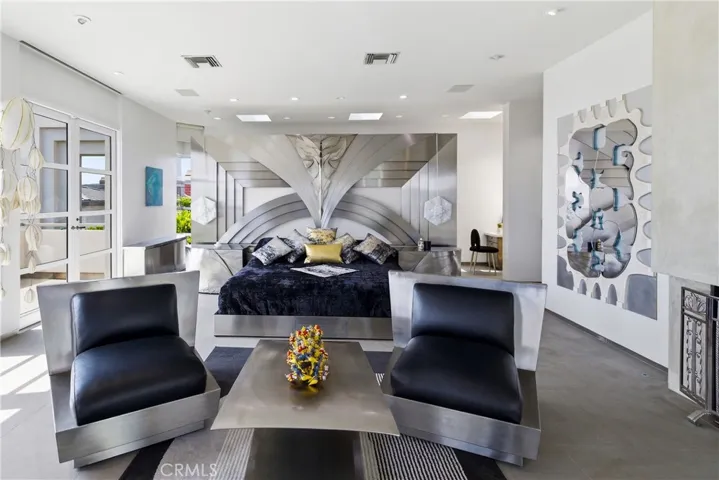 811 John, Manhattan Beach, California 90266