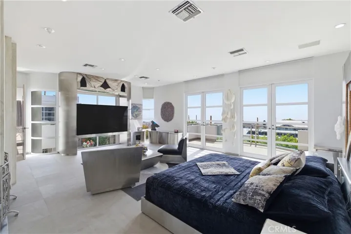 811 John, Manhattan Beach, California 90266