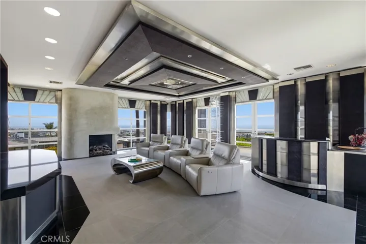 811 John, Manhattan Beach, California 90266