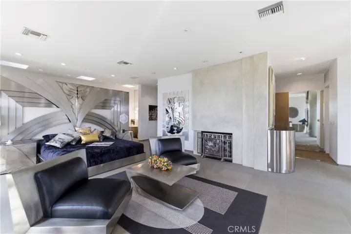 811 John, Manhattan Beach, California 90266