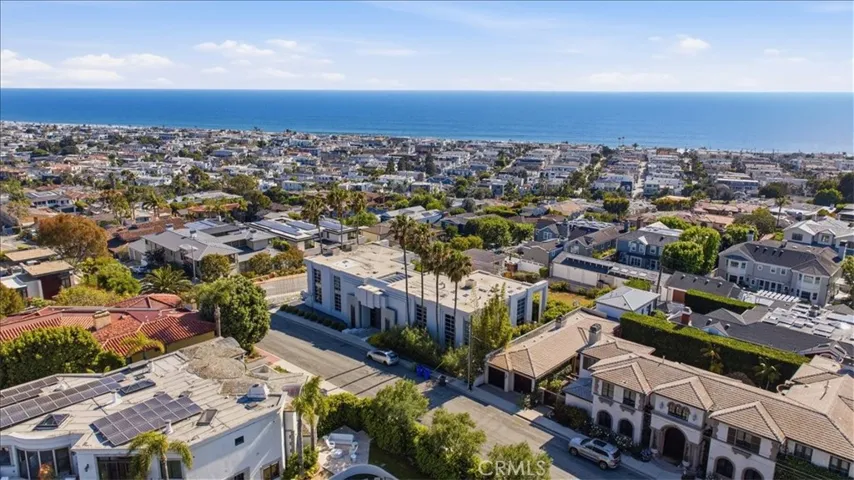 811 John, Manhattan Beach, California 90266