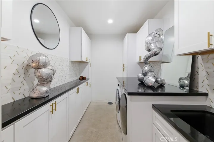811 John, Manhattan Beach, California 90266