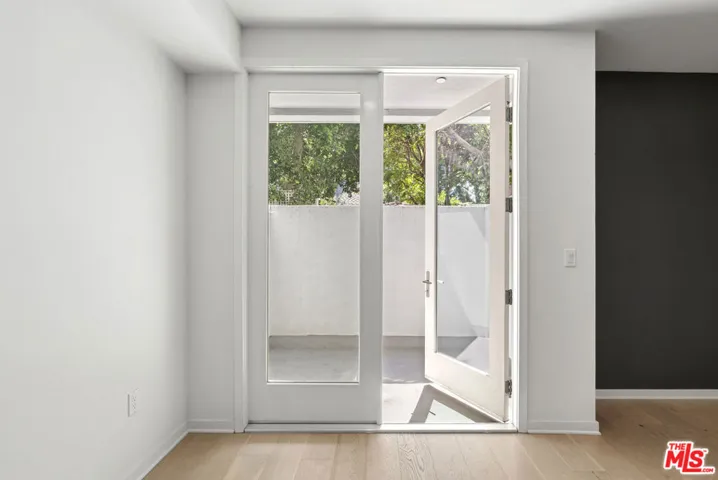 4240 Laurel Canyon Boulevard 105, Studio City, California 91604